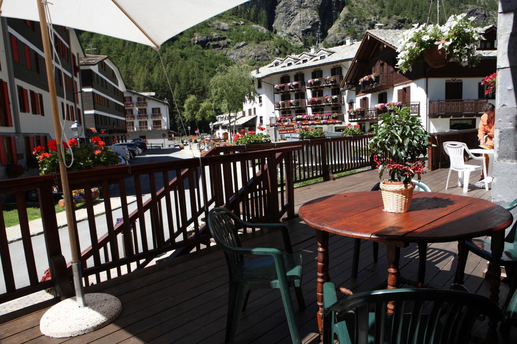 Hotel Residence Valverde Gressoney-la-Trinité Dış mekan fotoğraf